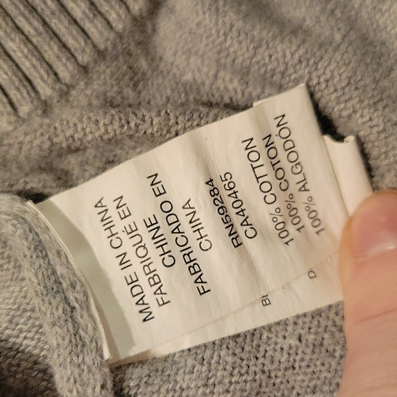 NWOT Children's Place V-neck Sweater - Picture 3 of 3